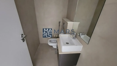 Spacious, Luxury 3 Bedroom Townhouse with Close Kitchen Available For Rent-16