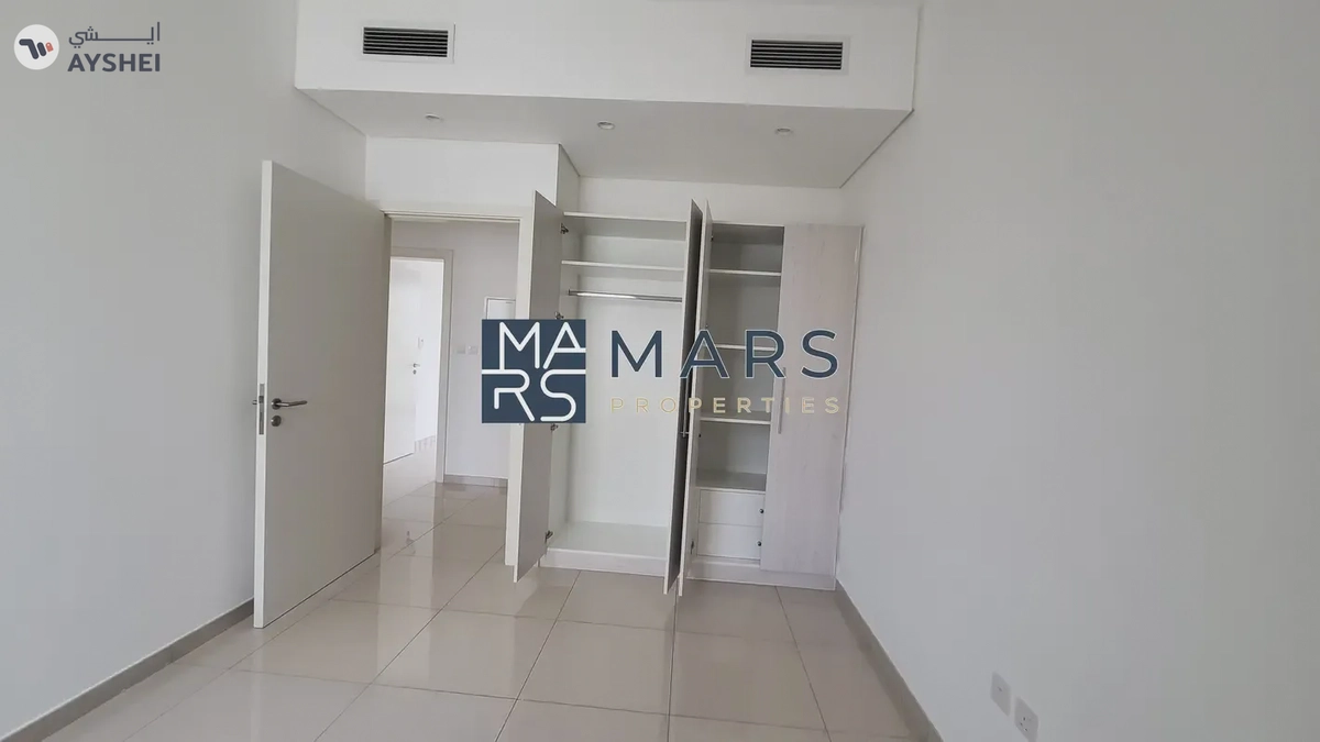 Spacious, Luxury 3 Bedroom Townhouse with Close Kitchen Available For Rent-10-10