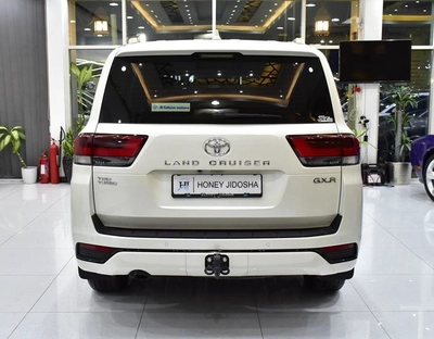 Toyota Land Cruiser GXR Twin Turbo 409 TT ( 2025 Model ) in White Color GCC Specs-9