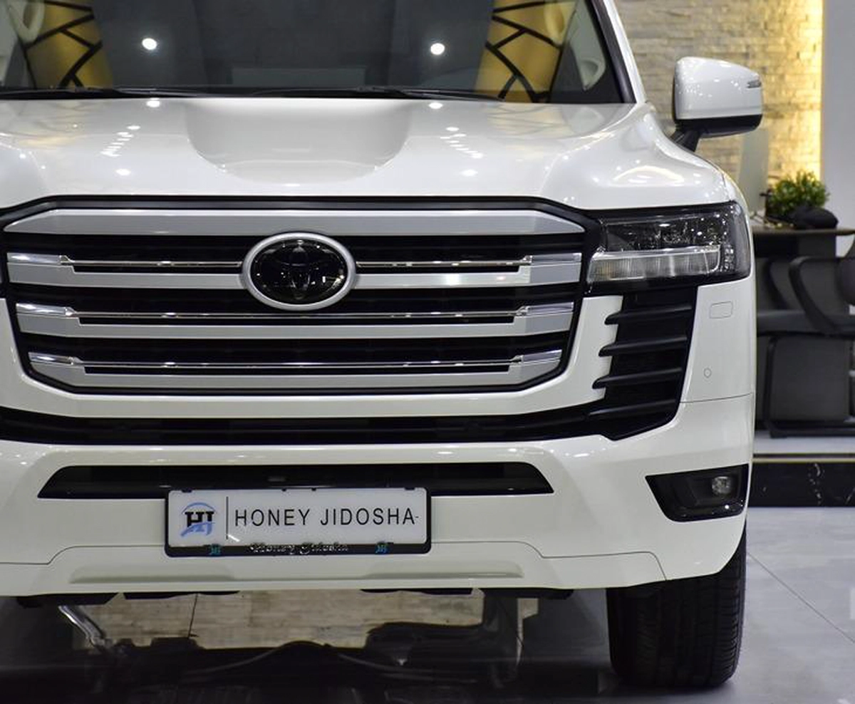 Toyota Land Cruiser GXR Twin Turbo 409 TT ( 2025 Model ) in White Color GCC Specs-7-7