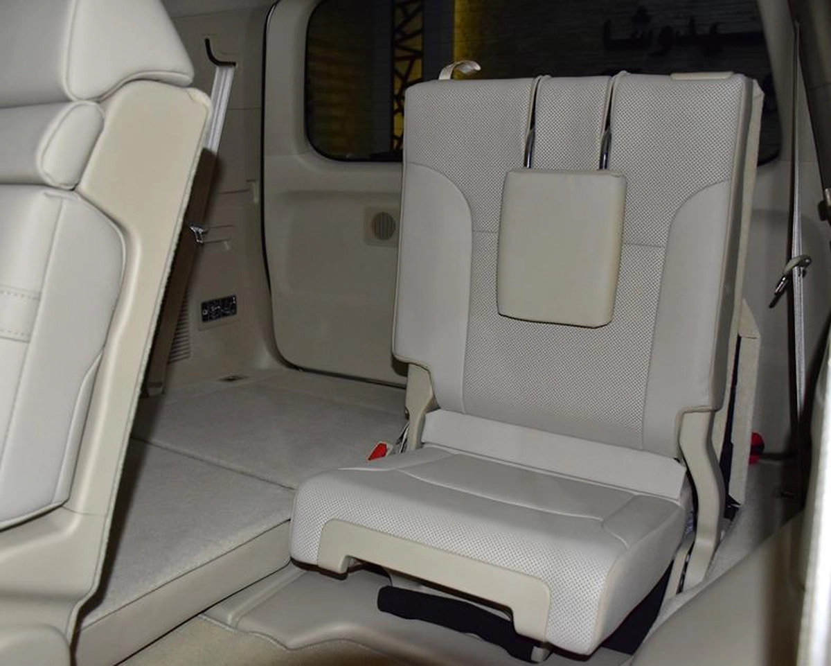 Toyota Land Cruiser GXR Twin Turbo 409 TT ( 2025 Model ) in White Color GCC Specs-2-2