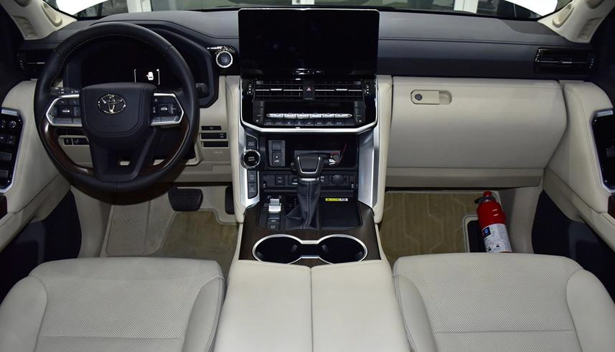 Toyota Land Cruiser GXR Twin Turbo 409 TT ( 2025 Model ) in White Color GCC Specs-11-11