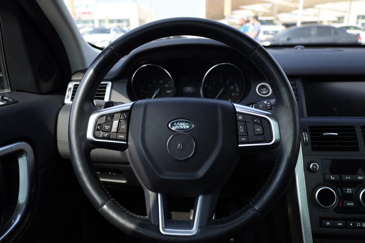 Used Land Rover Discovery Sport HSE 2016-5-5