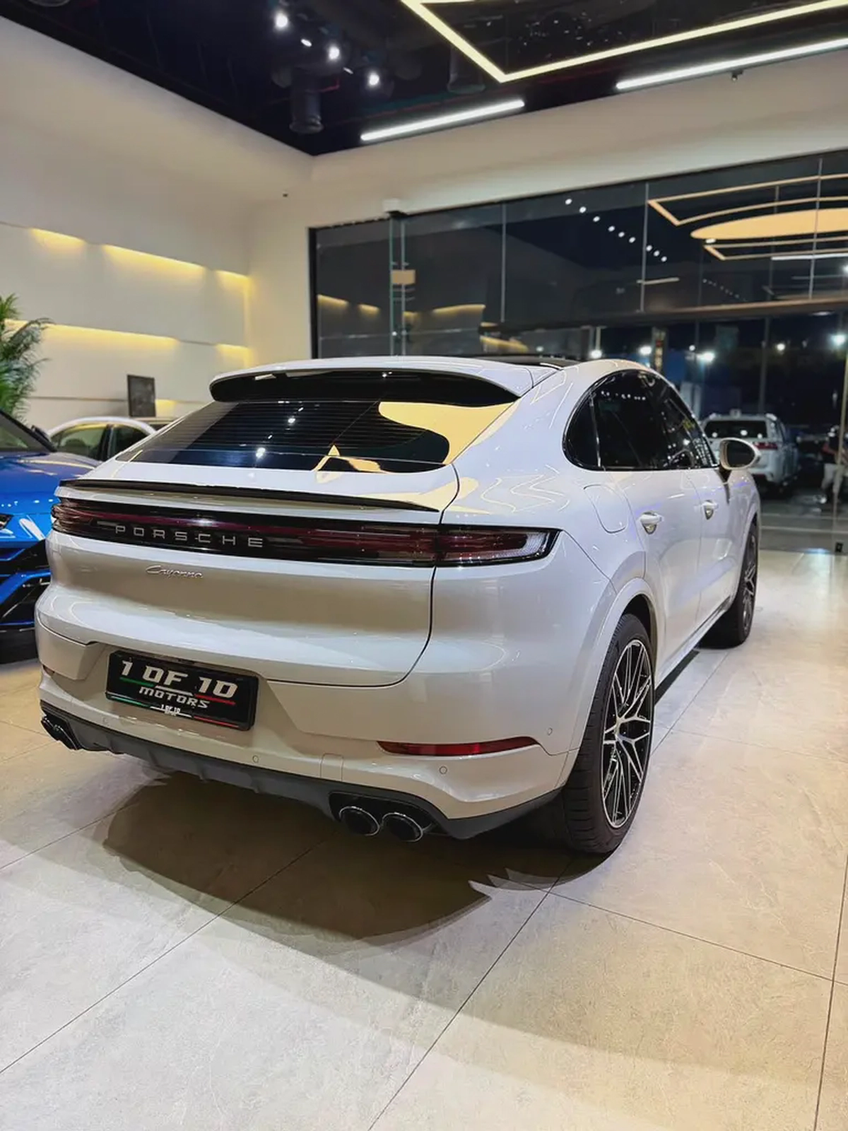 2025 Porsche Cayenne Coupe GCC Only 10000 km-4-4