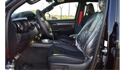 Toyota Hilux Toyota Hilux GR Sport 4.0L Petrol AT 4X4 2024-4
