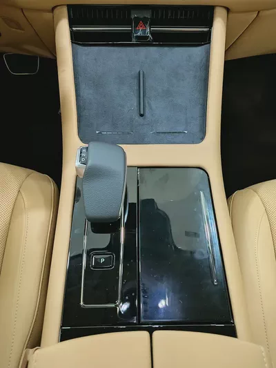 Seres 7 Flagship 2025 GCC Specs-16