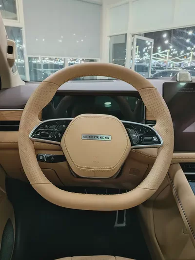 Seres 7 Flagship 2025 GCC Specs-17