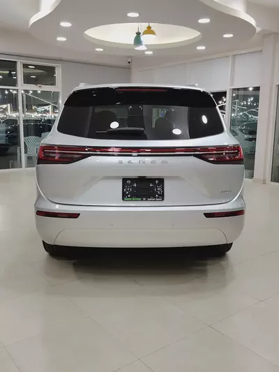 Seres 7 Flagship 2025 GCC Specs-4
