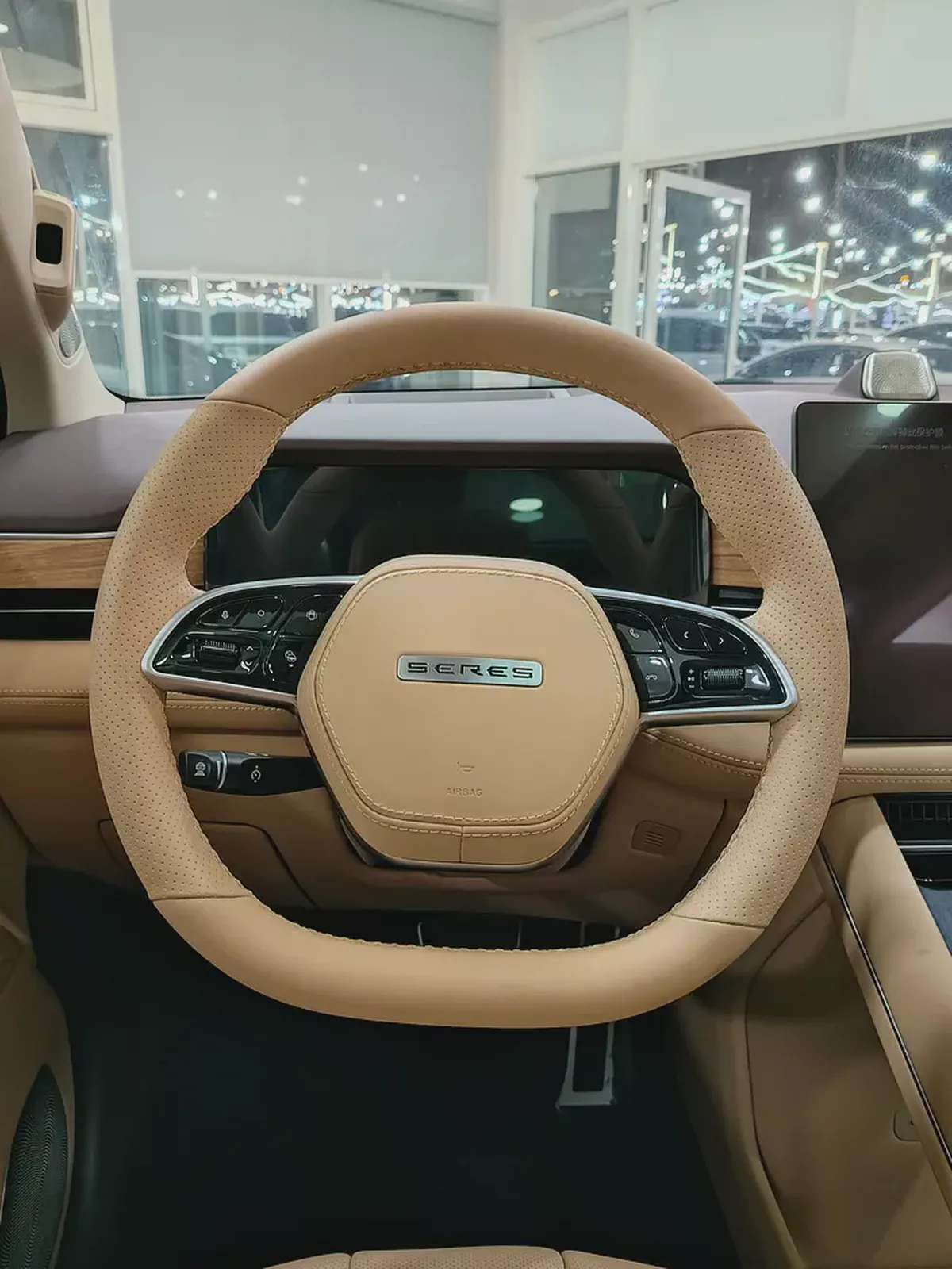 Seres 7 Flagship 2025 GCC Specs-17-17