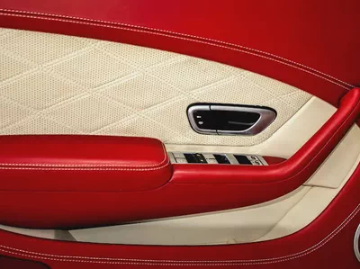 Bentley Continental GTC 2013 | GCC Specs | Pristine Condition ll Low mileage-10