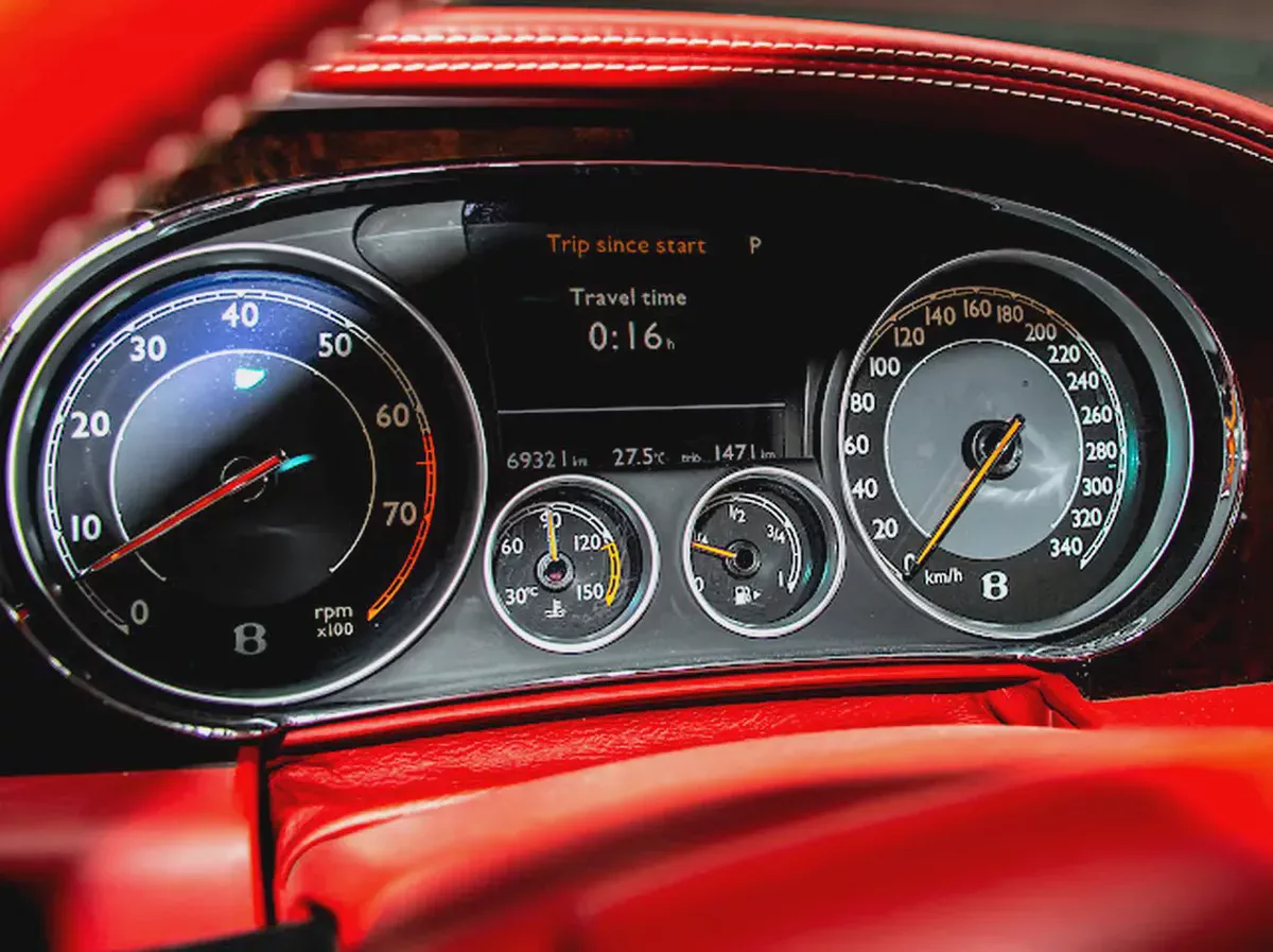 Bentley Continental GTC 2013 | GCC Specs | Pristine Condition ll Low mileage-16-16