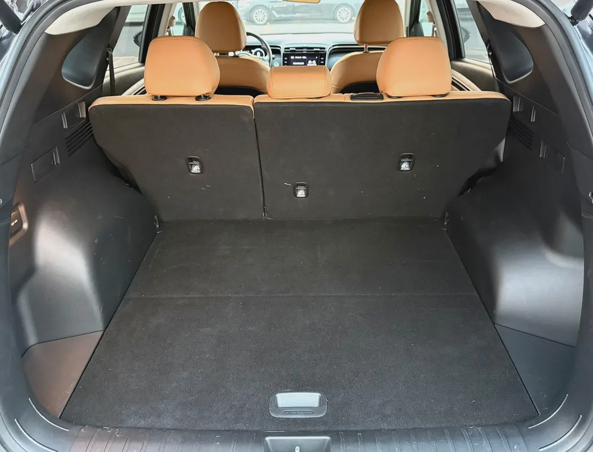 HYUNDAI - TUCSON - SEL - V4 - 2,5L - ALL WHEEL DRIVE - FULL OPTIONS - AMERICAN SPECS VERY GOOD CONDI-14-14