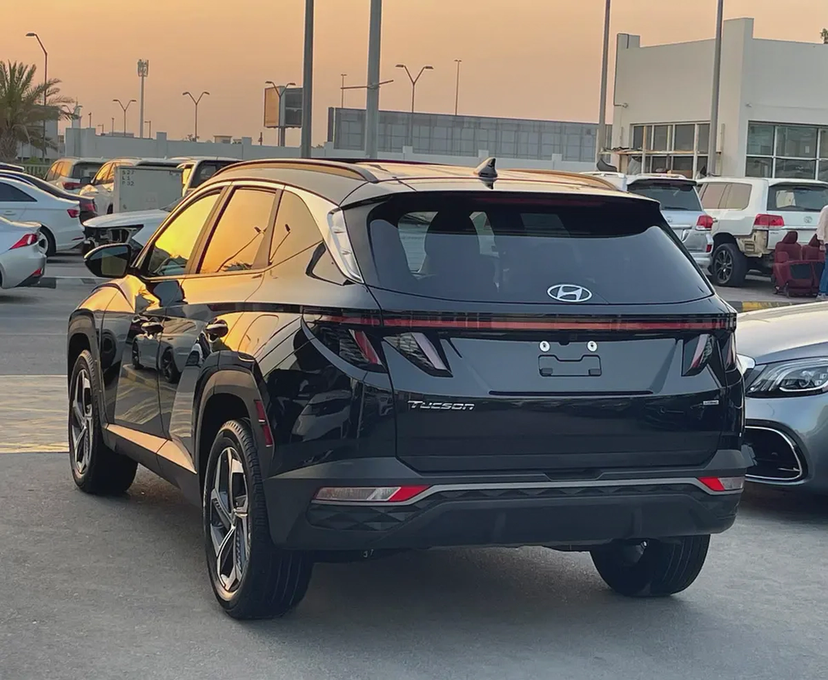 HYUNDAI - TUCSON - SEL - V4 - 2,5L - ALL WHEEL DRIVE - FULL OPTIONS - AMERICAN SPECS VERY GOOD CONDI-3-3