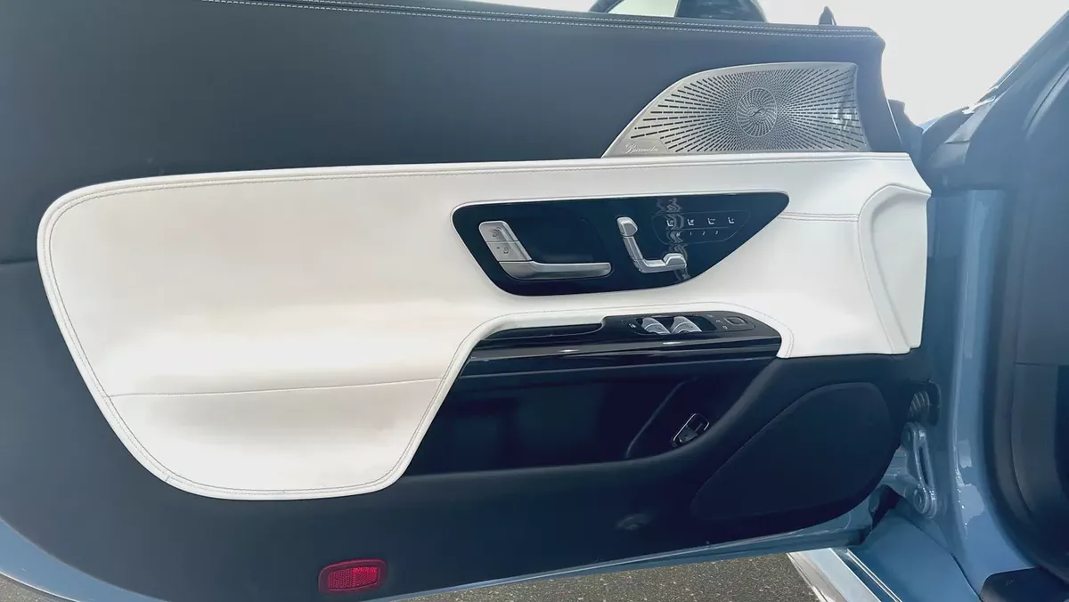 2025 Mercedes-AMG SL 43 | Performance Roadster | Convertible | Like New | Under Warranty | VSB 37087-3-3