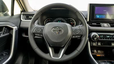 Toyota RAV4 XLE 2.0L-7