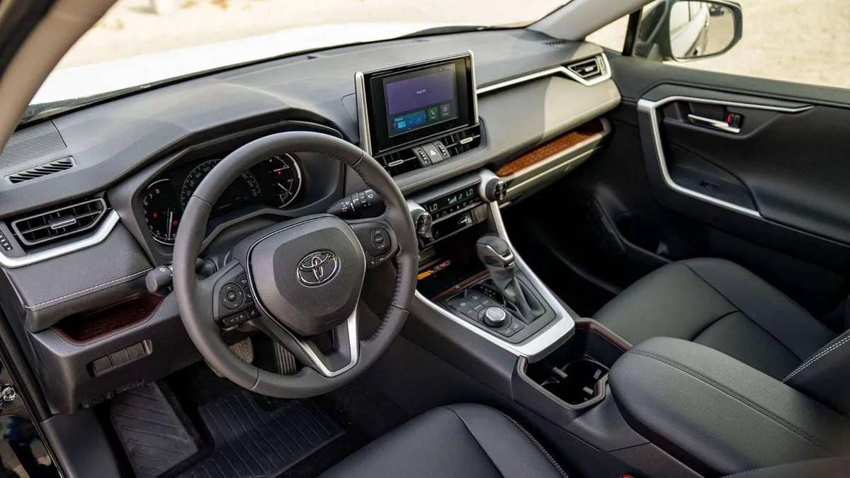 Toyota RAV4 XLE 2.0L-13-0