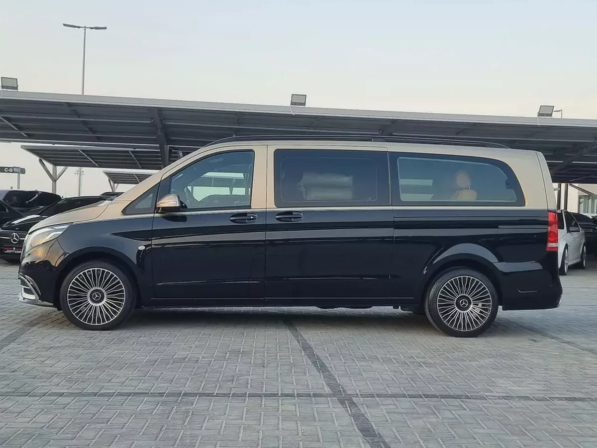 Mercedes-Benz Vito 2018 GCC Specs - Well Maintained-2-2