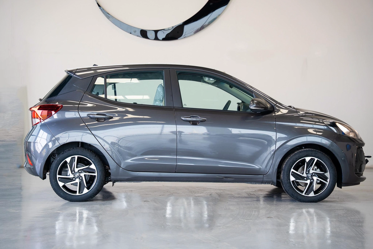 HYUNDAI GRAND i10 MODEL 2026 GCC SPECS-2-2