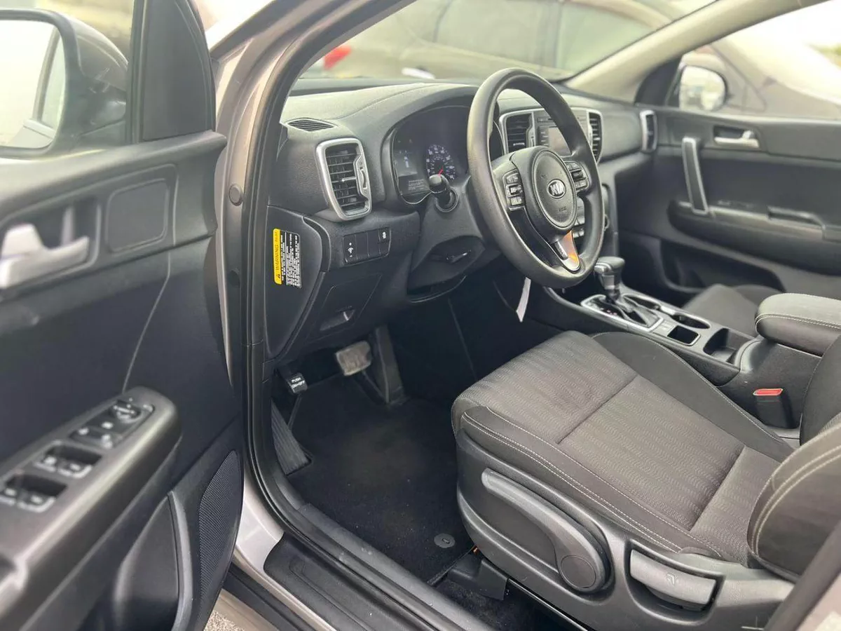 Kia Sportage LX 2019 Kia Sportage Mioption-Rear Camara -2.4L-V4--16-0