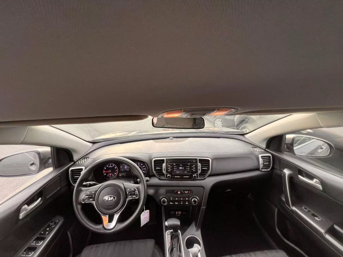 Kia Sportage LX 2019 Kia Sportage Mioption-Rear Camara -2.4L-V4--8-0