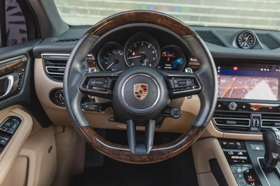 Porsche Macan 2023-16