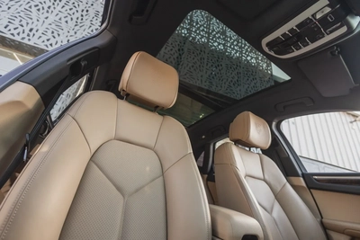 Porsche Macan 2023-5