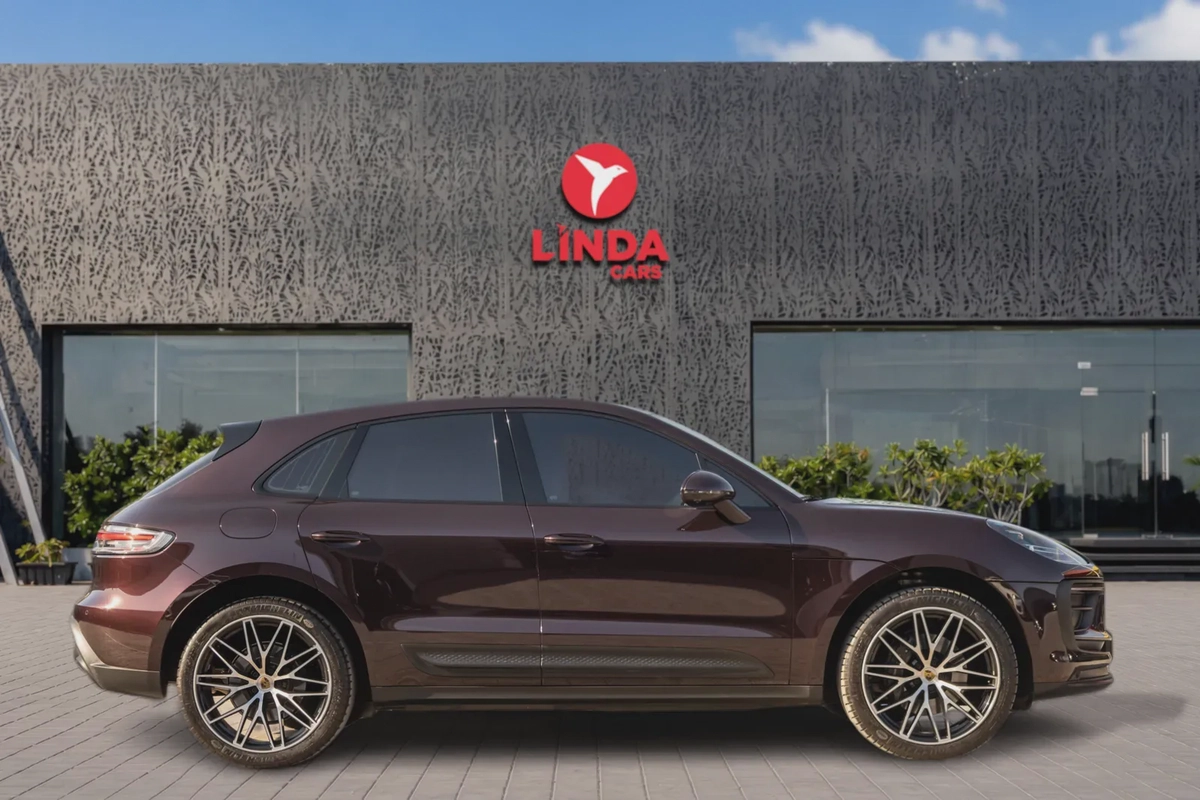 Porsche Macan 2023-8-8