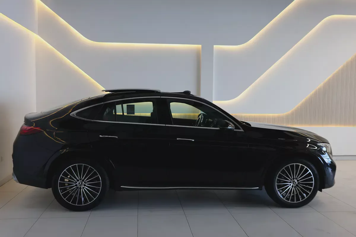 GLC200 COUPE 4MATIC - BRAND NEW - 5YRS UNDER WARRANTY - GCC SPECS - AVAIL COLOR ( WHITE, BLACK,-6-6