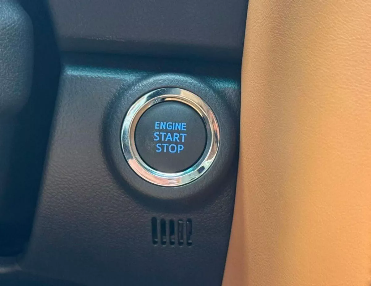 Toyota Fortuner SR5 || 2.8L DIESEL V4 4WD | RADAR | 360*CAMERA | AUTO AC (CODE # FD6FO)-19-0