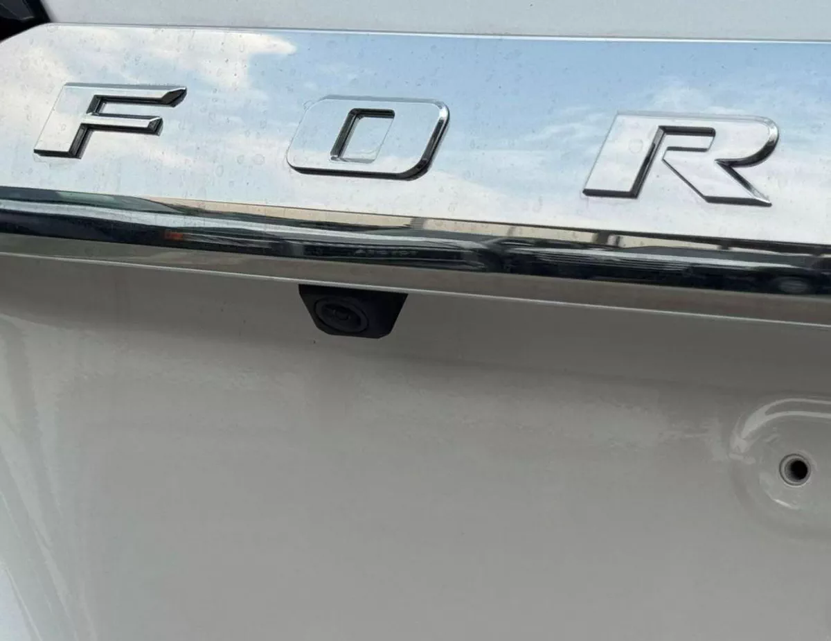 Toyota Fortuner SR5 || 2.8L DIESEL V4 4WD | RADAR | 360*CAMERA | AUTO AC (CODE # FD6FO)-5-0