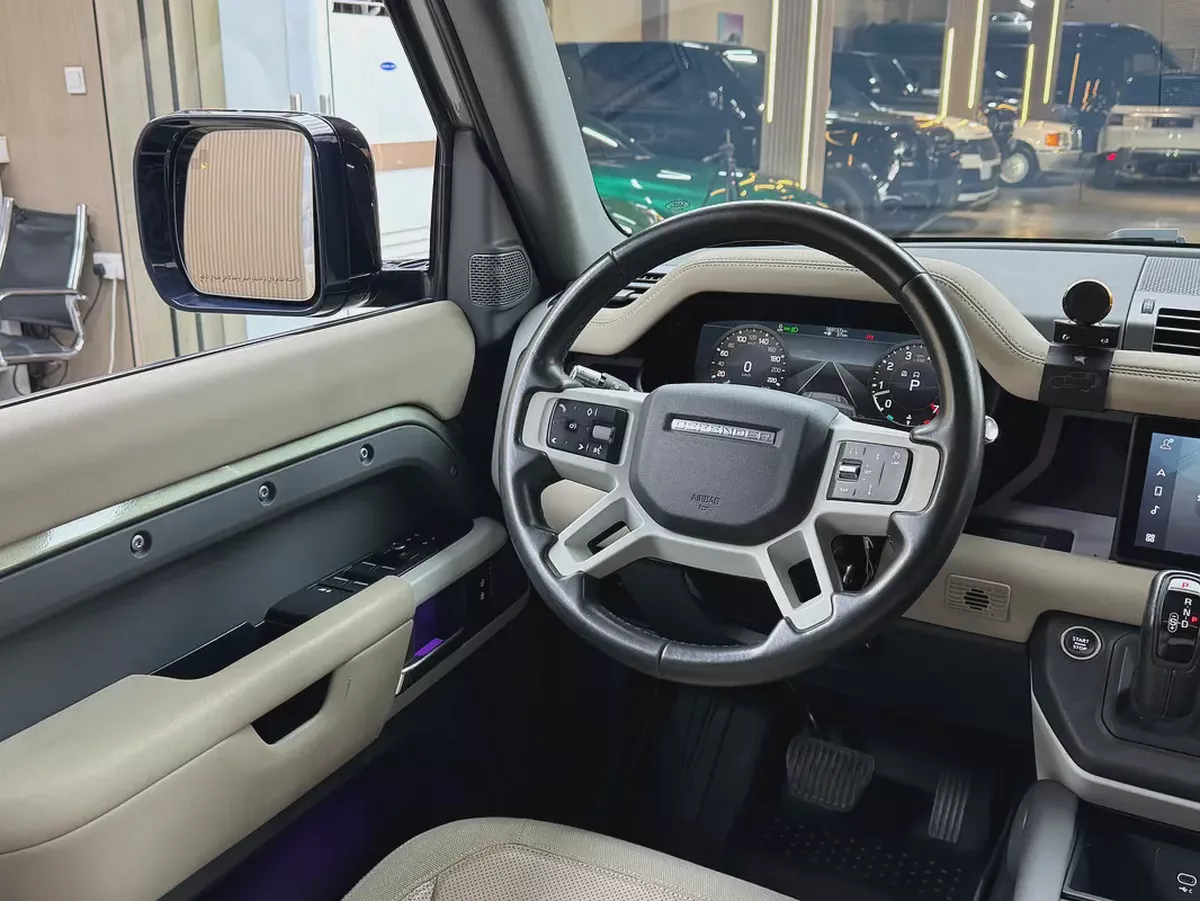 Land Rover Defender 110 75th Limited Edition 2020 GCC Specs-11-11