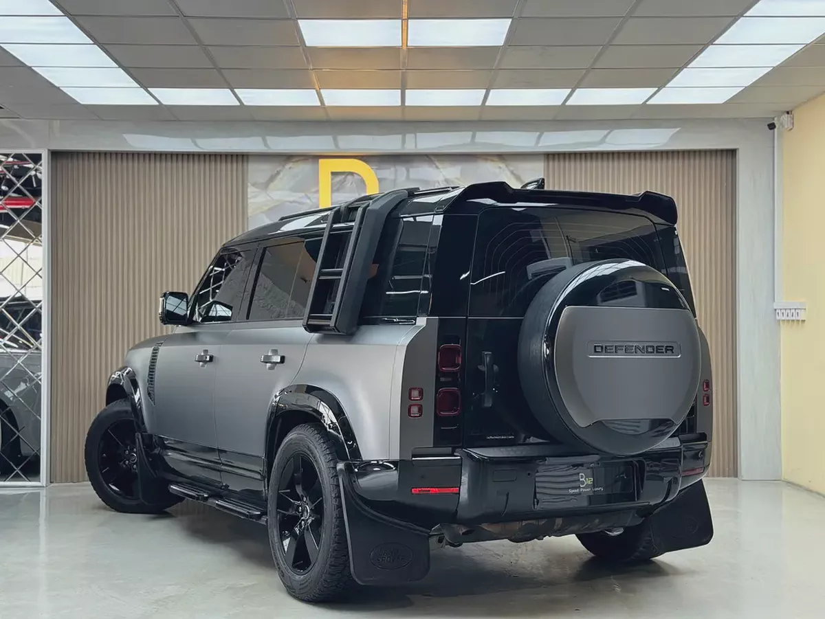Land Rover Defender 110 75th Limited Edition 2020 GCC Specs-3-3
