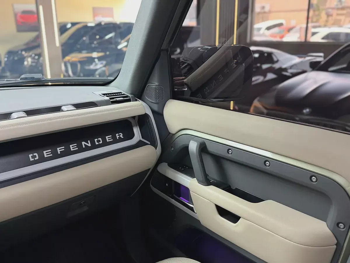 Land Rover Defender 110 75th Limited Edition 2020 GCC Specs-7-7