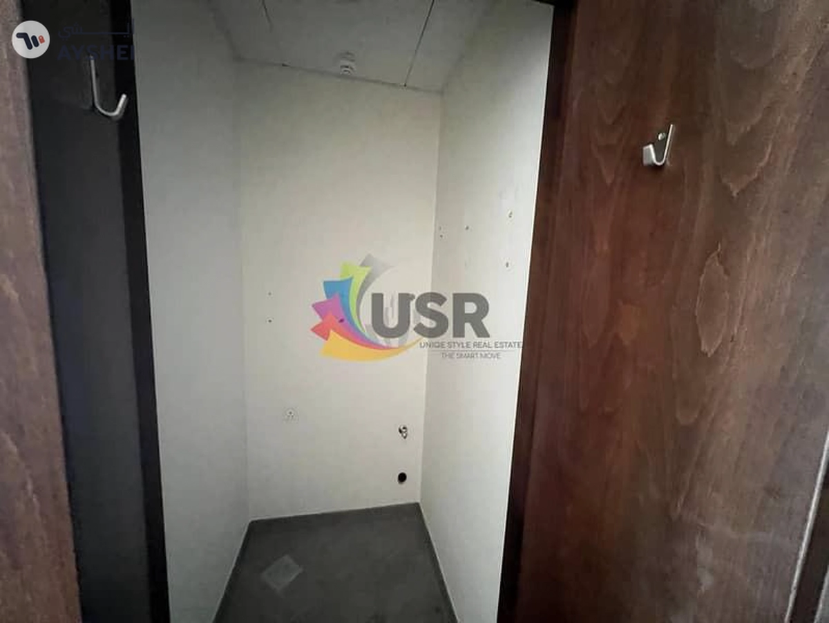 EXCELLENT 1BHK WITH BALCONY FOR FAMILY ALL AMENITIES 78K-8-8