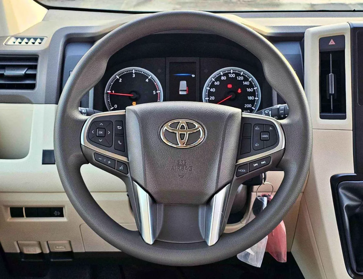 Toyota Hiace GL TOYOTA HIACE HIGHROOF GL / M/T / 2.8L V4 DIESEL / DVD CAMERA / 13 SEATER (CODE# HRDMGLJ )-11-0