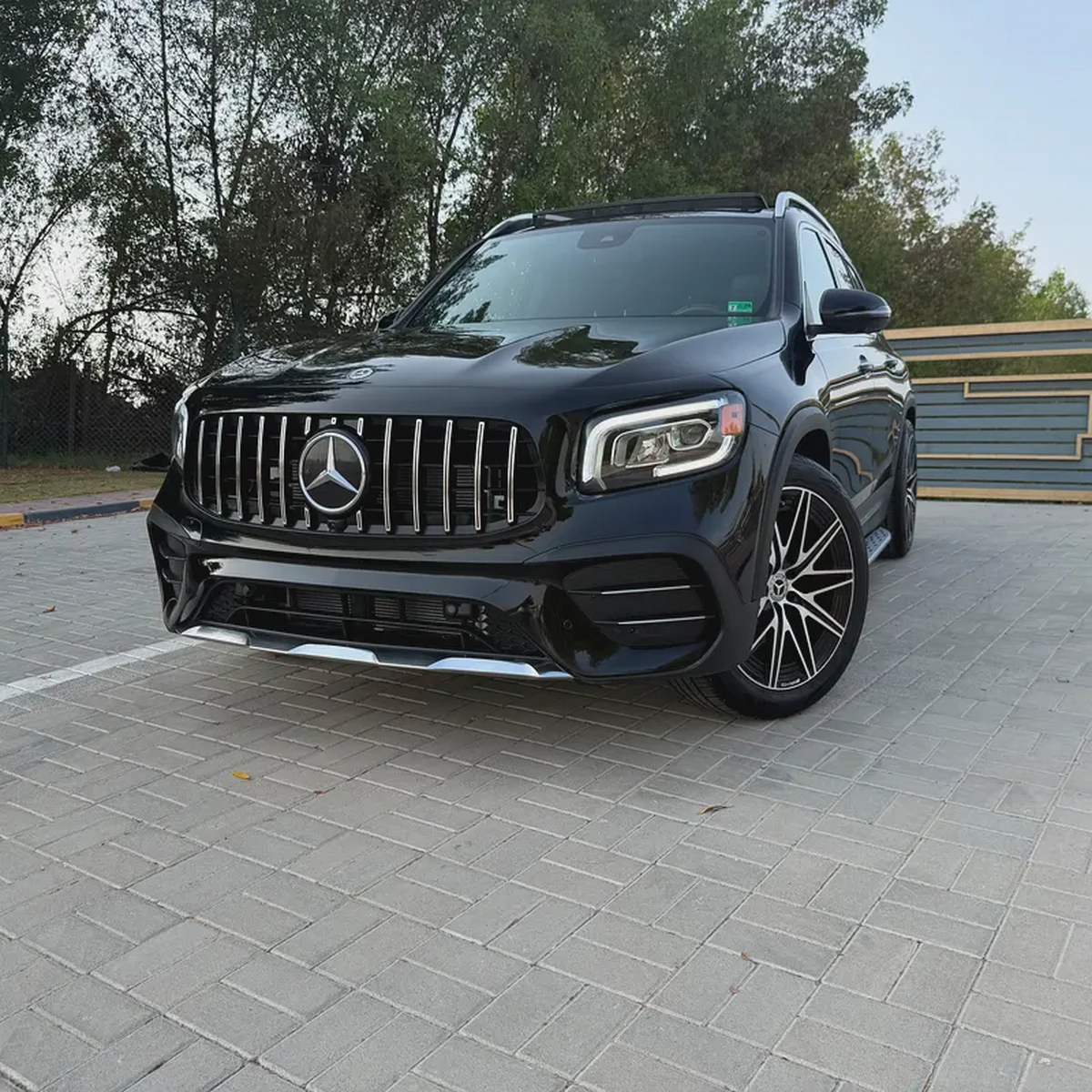 2022 Mercedes-Benz GLB 250 4MATIC | Full Option | Panoramic Sunroof | 360° Camera-6-6
