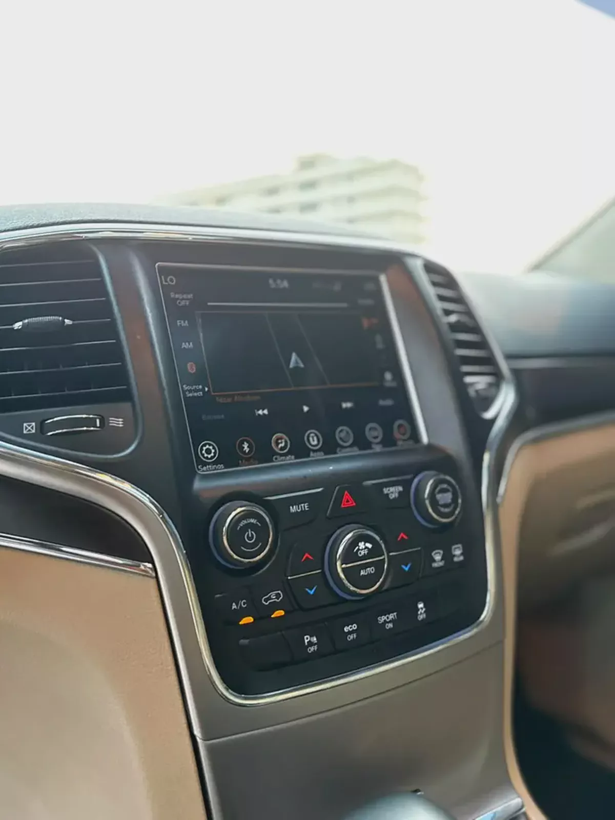 2018 Jeep Cherokee Limited GCC Specs-9-9