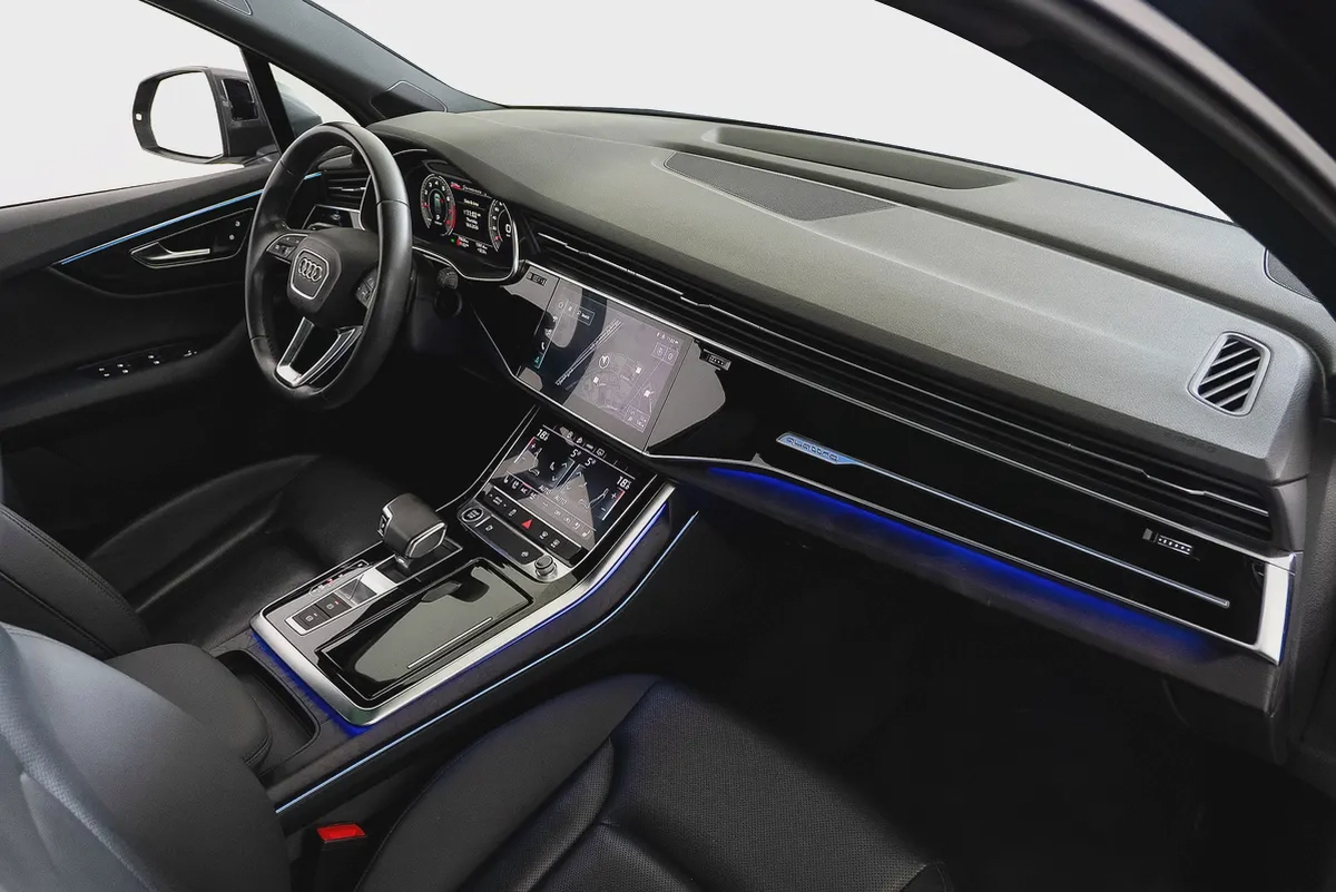 3,244 AED / 60 months | 0% DP | 2022 Audi Q7 55TFSi S Line / Audi Warranty  Service Plan