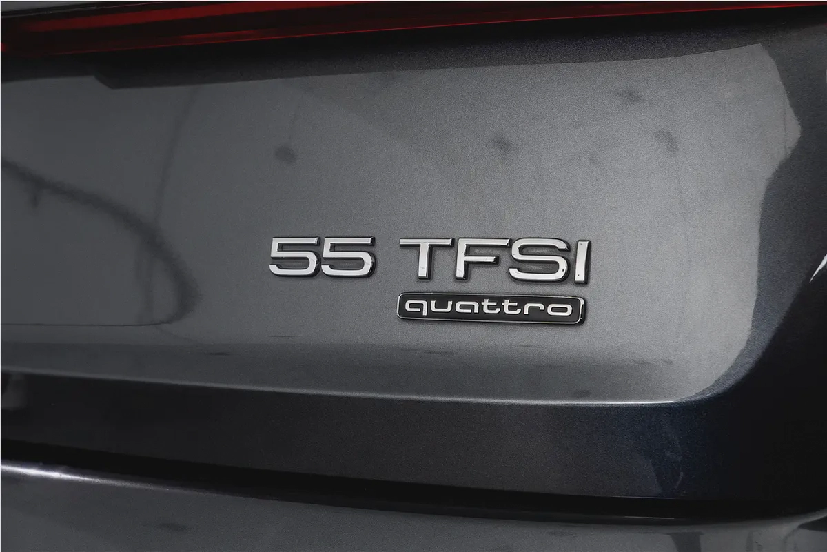 3,244 AED / 60 months | 0% DP | 2022 Audi Q7 55TFSi S Line / Audi Warranty  Service Plan