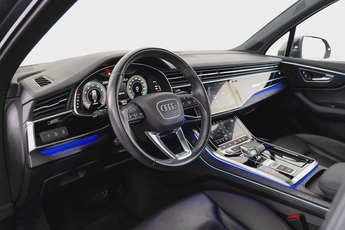 3,244 AED / 60 months | 0% DP | 2022 Audi Q7 55TFSi S Line / Audi Warranty  Service Plan