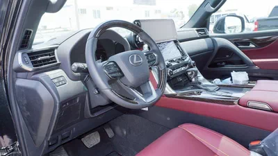 Lexus LX600 SIGNATURE 3.5L V6-3
