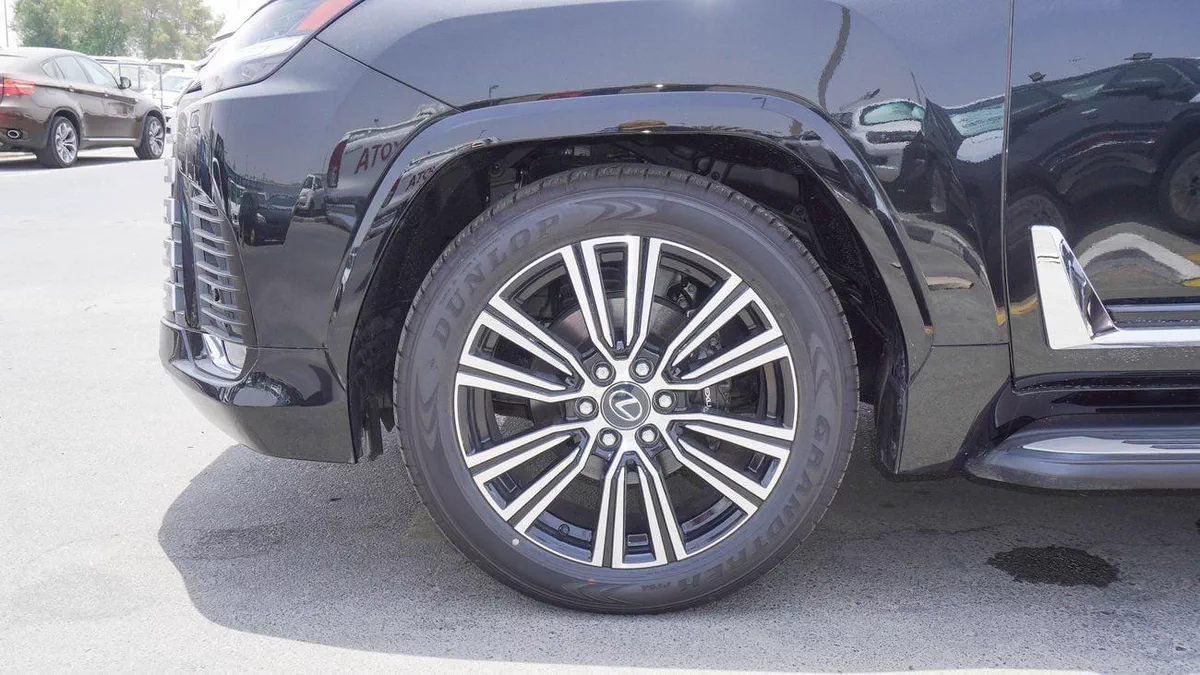 Lexus LX600 SIGNATURE 3.5L V6-20-0