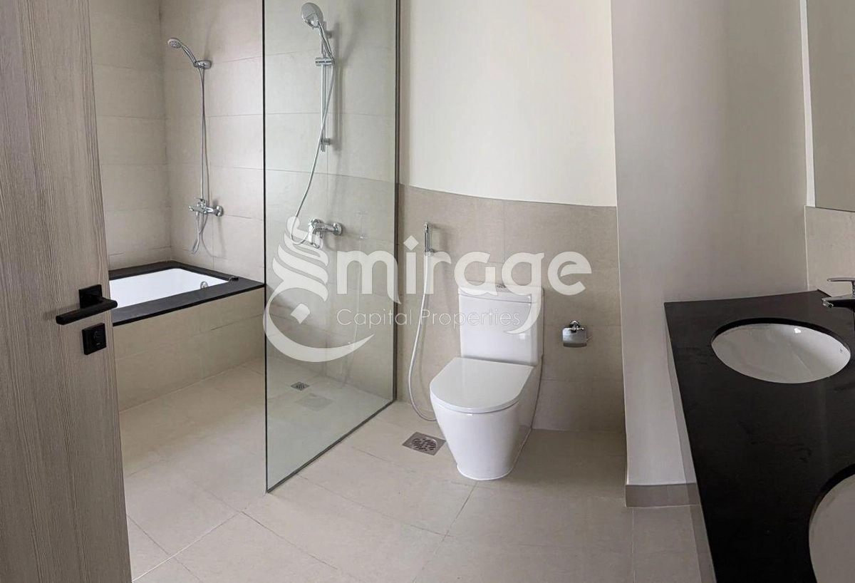 Spacious 3BR Villa | Single Row | Prime Area