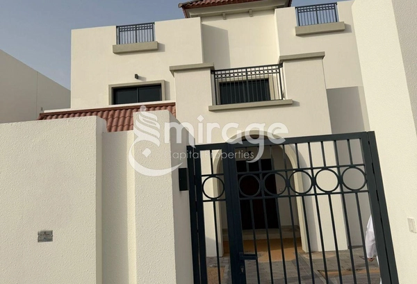 Spacious 3BR Villa | Single Row | Prime Area