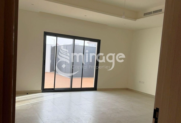 Spacious 3BR Villa | Single Row | Prime Area