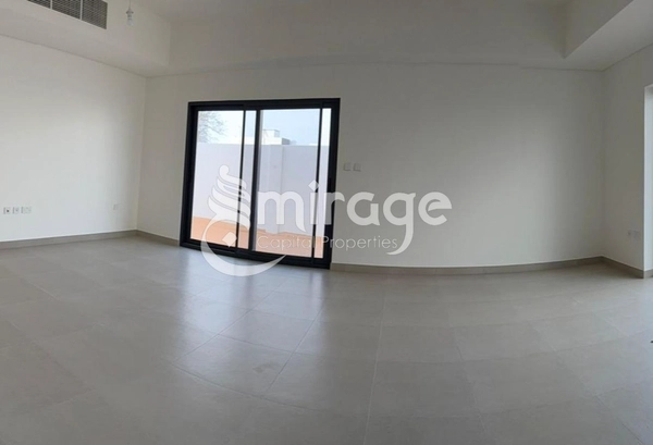 Spacious 3BR Villa | Single Row | Prime Area