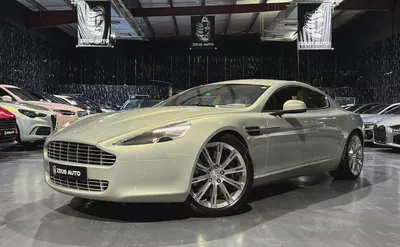 GCC | Low Mileage | Luxury 4 Door | Golden  Silver Blonde Exterior | Sahara Tan Interior-0