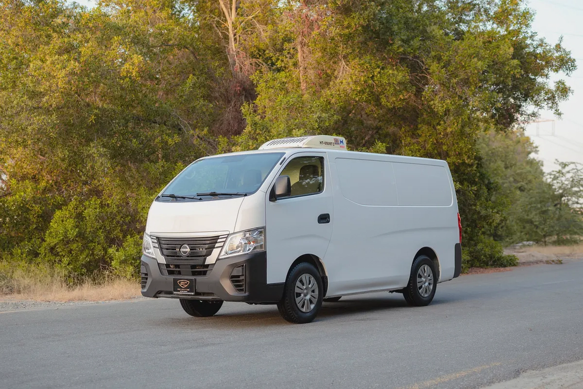 Nissan Urvan | Automatic | Standard Roof Chiller Van | GCC Specs | Ref#N45247