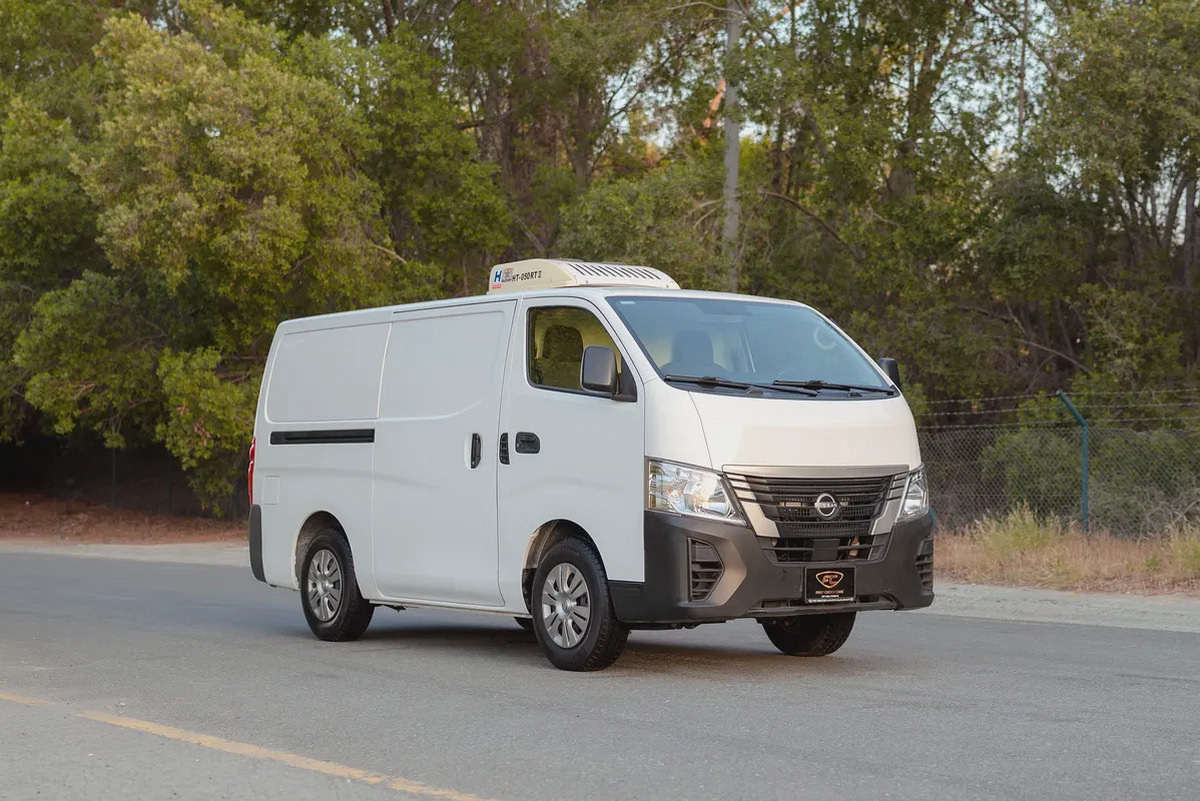 Nissan Urvan | Automatic | Standard Roof Chiller Van | GCC Specs | Ref#N45247-1-1