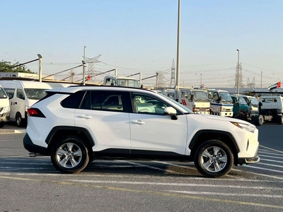 Toyota RAV4 2025 Toyota Rav4 XLE Full Option 2.5L V4 - Rear Camera  - Leather Seat - AWD 4x4 - Push Start-8